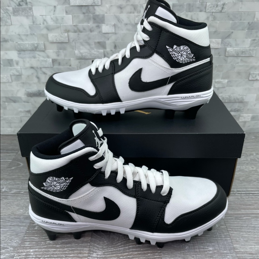 Jordan 1 Mid TD Cleat ‘Black White’